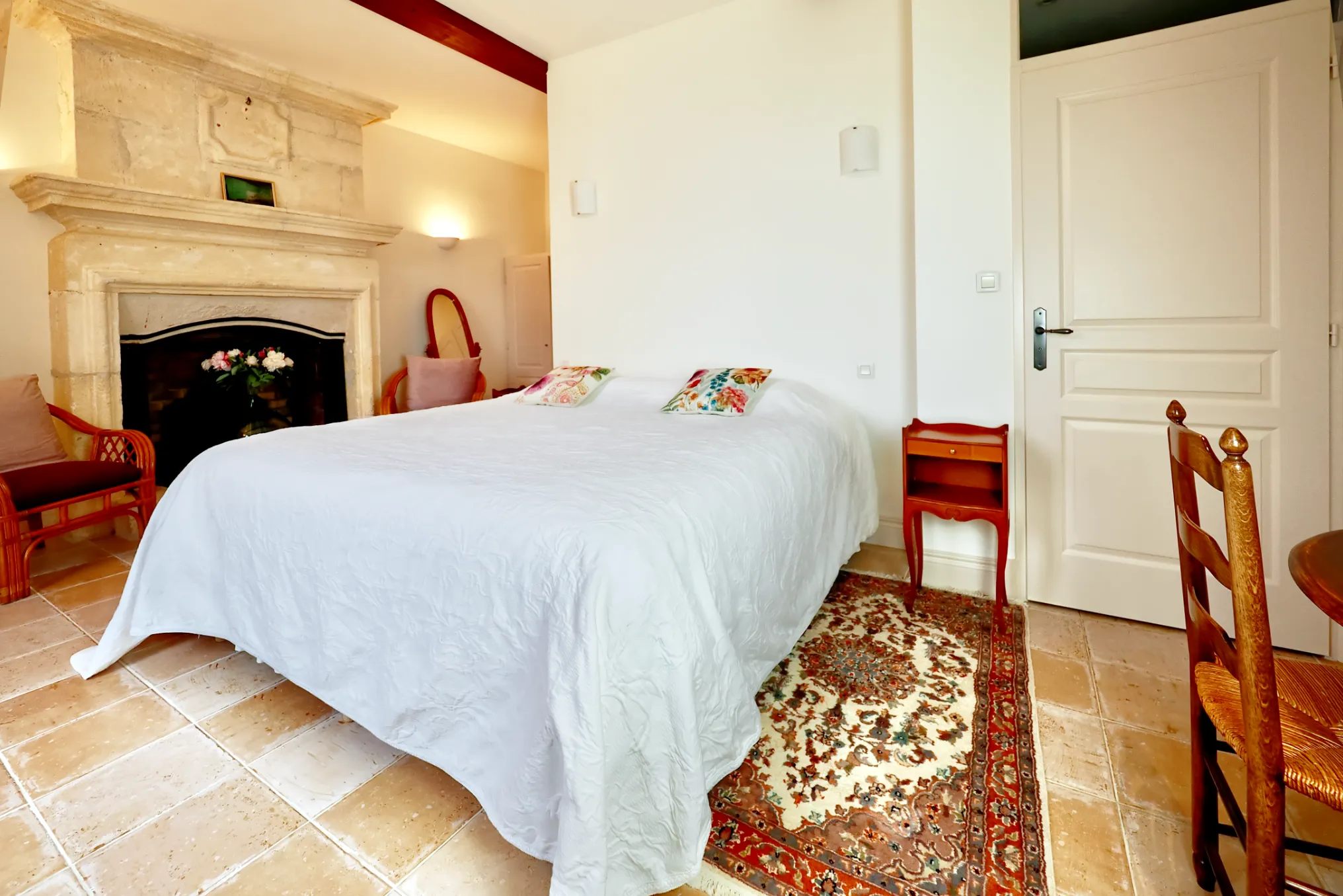 Iris Room Bed and Breakfast in Charente.