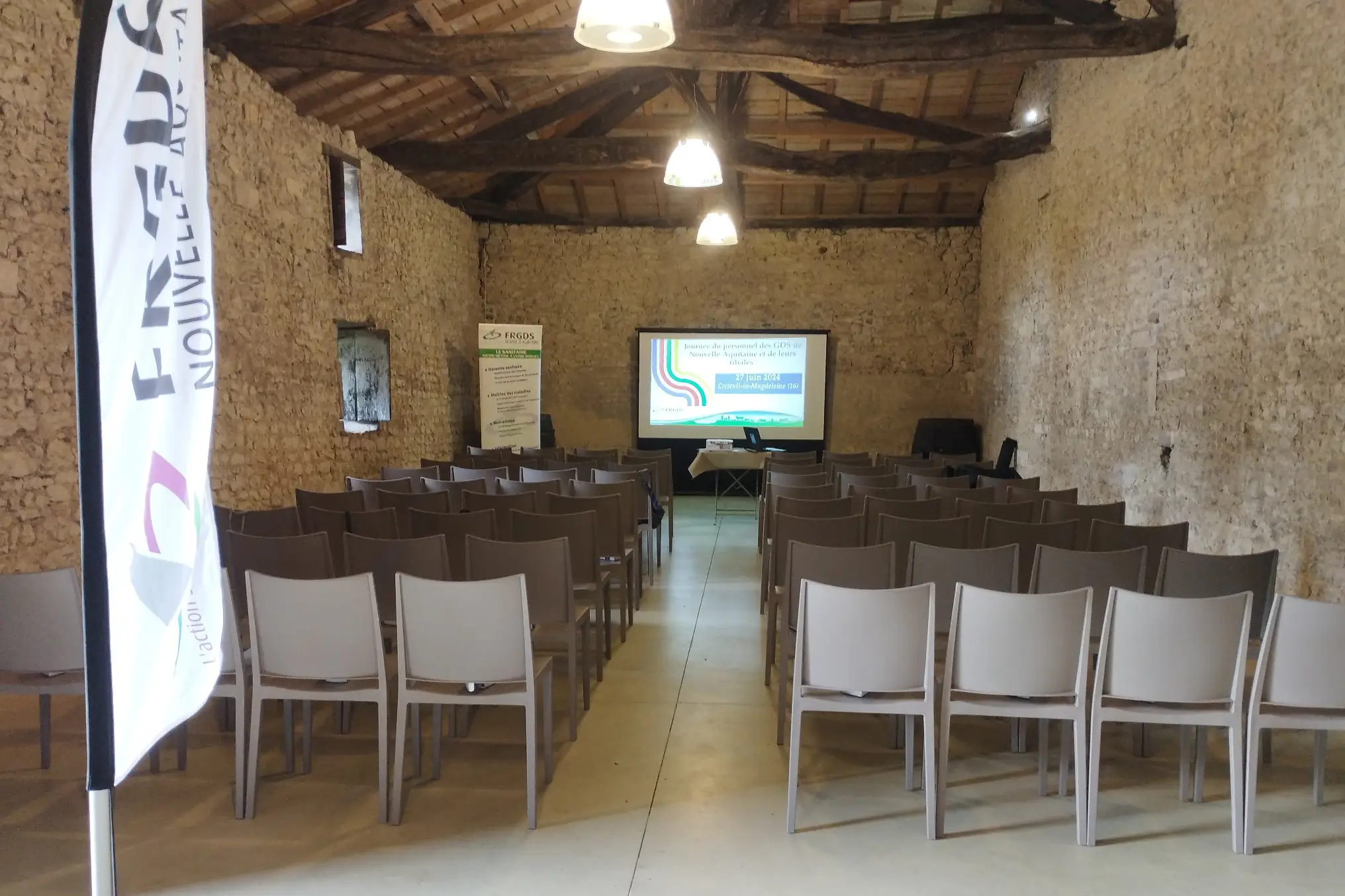 Great Hall - Charente.